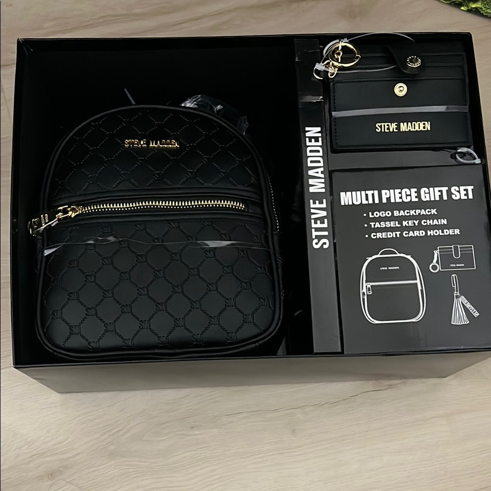 steve madden backpack and wallet kit
